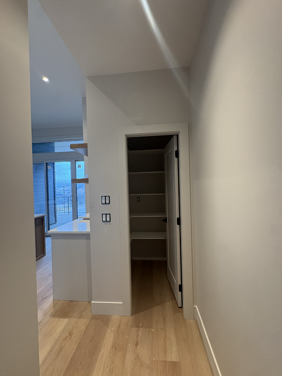 Walk-in pantry