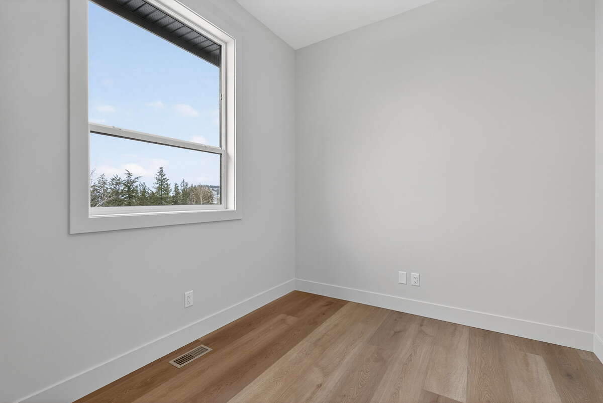 Main Floor Bedroom 3 / Den