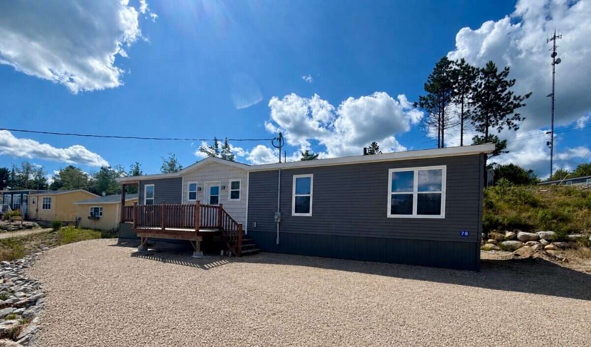 2 bedroom home in Kwyet Waters