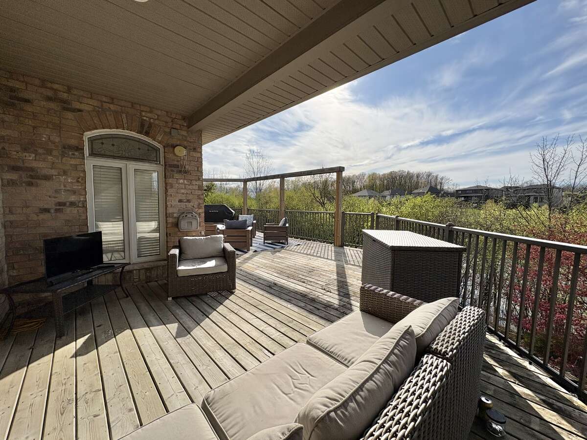Upper Level Deck/Primary Suite Patio