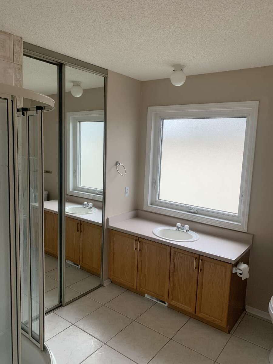 Master Bedroom Washroom