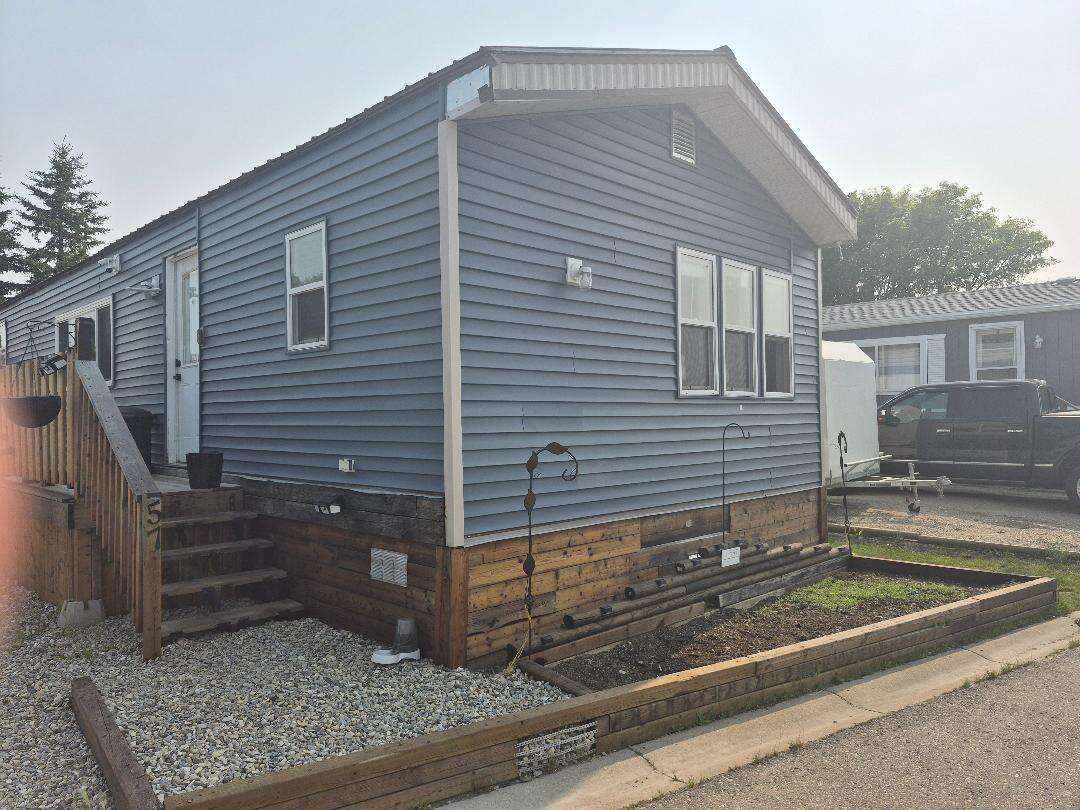 57 5103 61 Ave