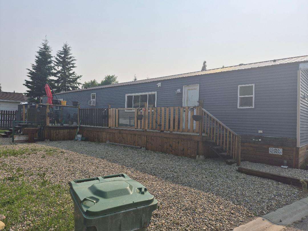 Renovated & Refreshed 2 Bed 2 Bath Mobile Home