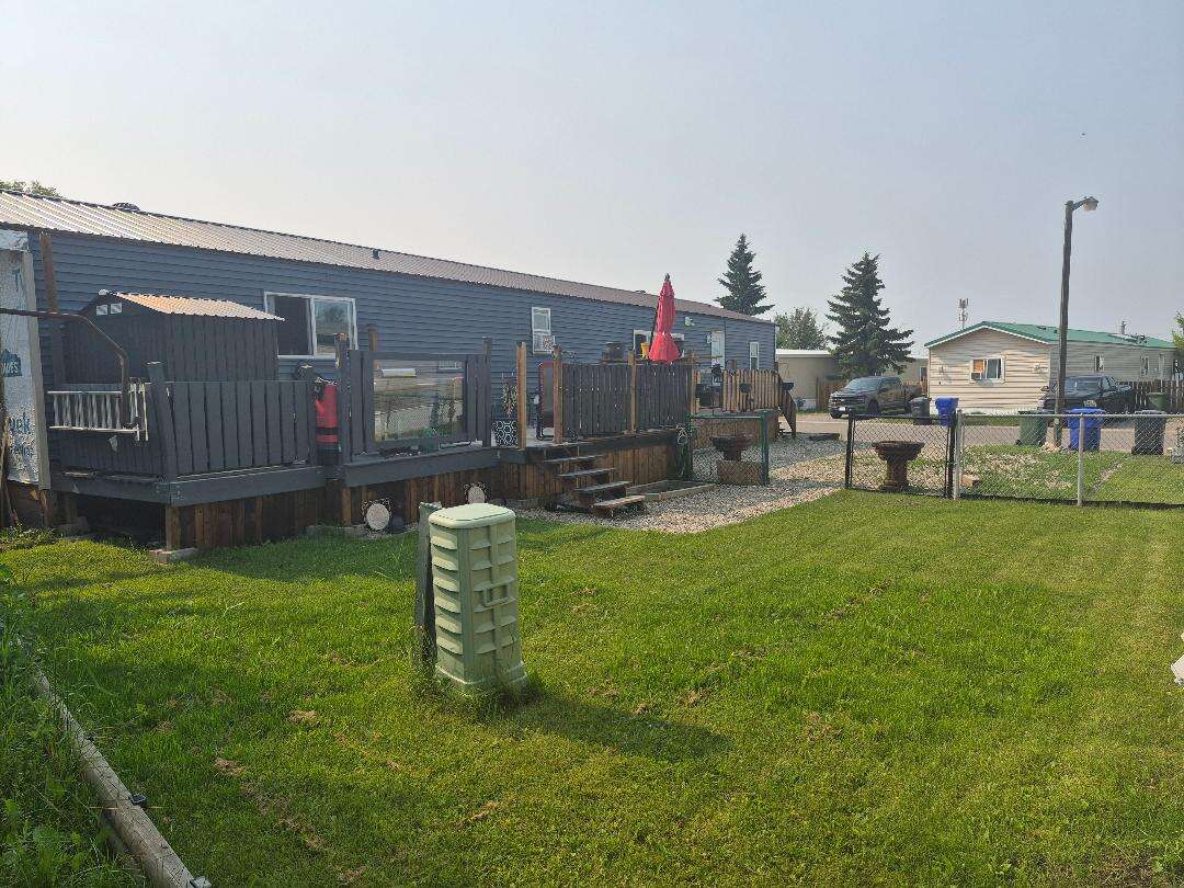 Renovated & Refreshed 2 Bed 2 Bath Mobile Home