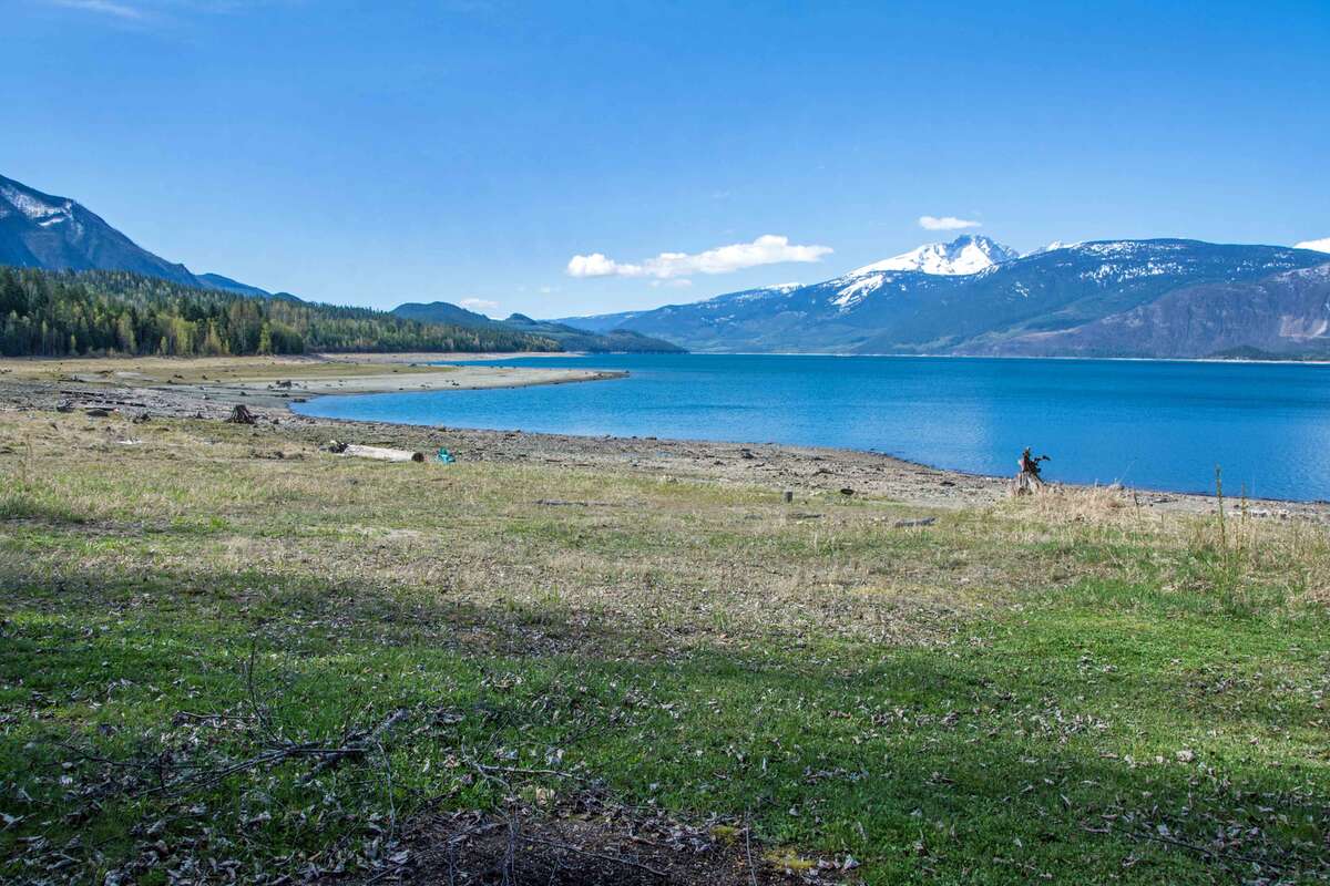 Beautiful Waterfront Property!