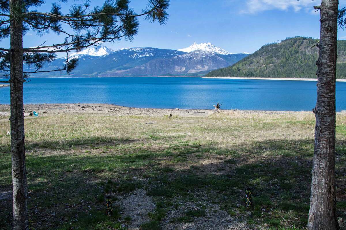 Beautiful Waterfront Property!