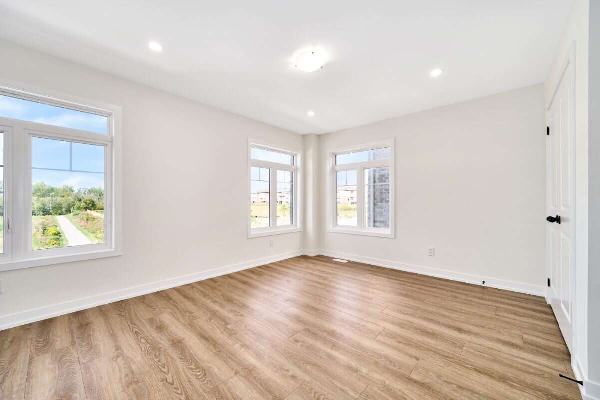 Move-In Ready 3-Bedroom Townhome in Newcastle