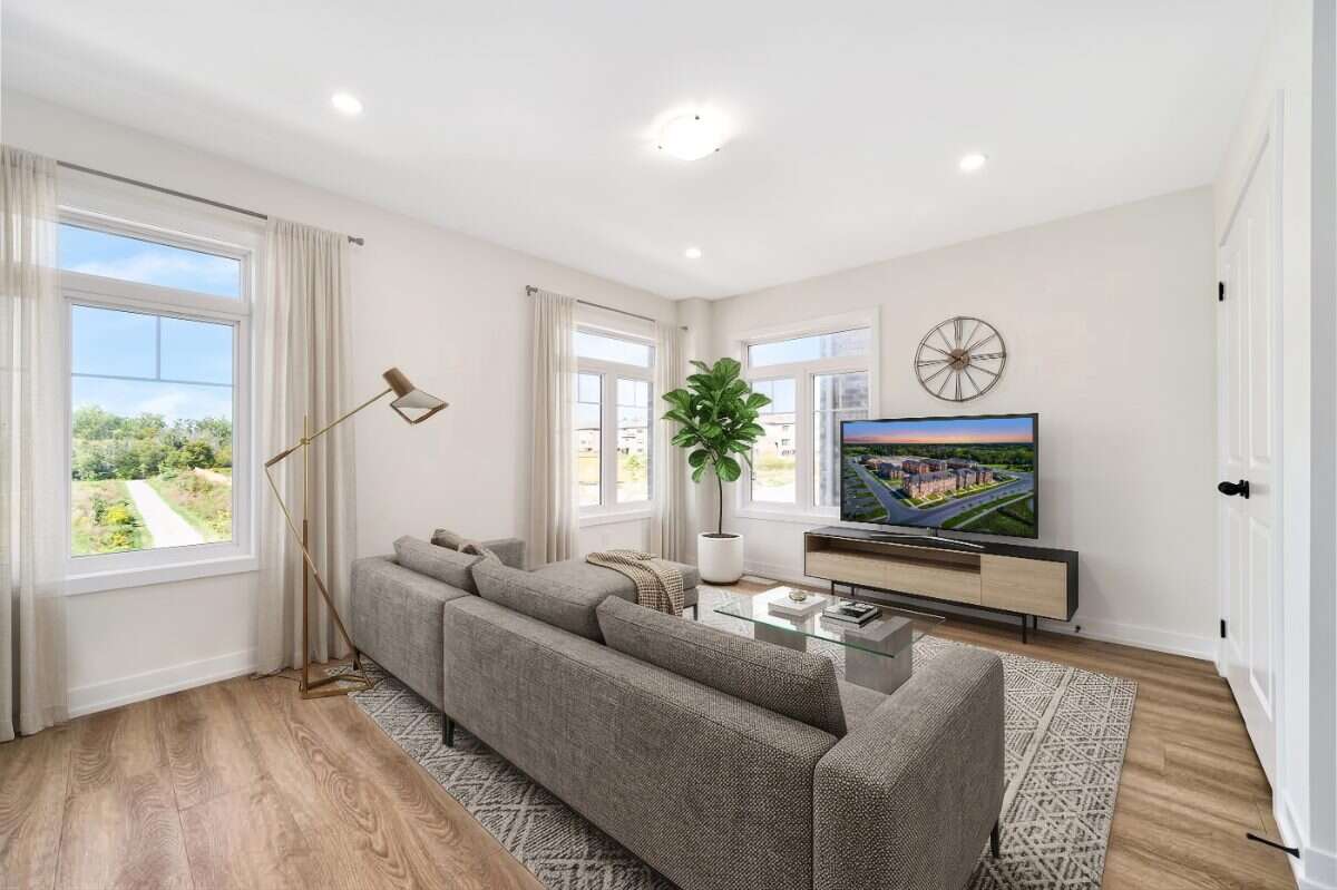 Move-In Ready 3-Bedroom Townhome in Newcastle
