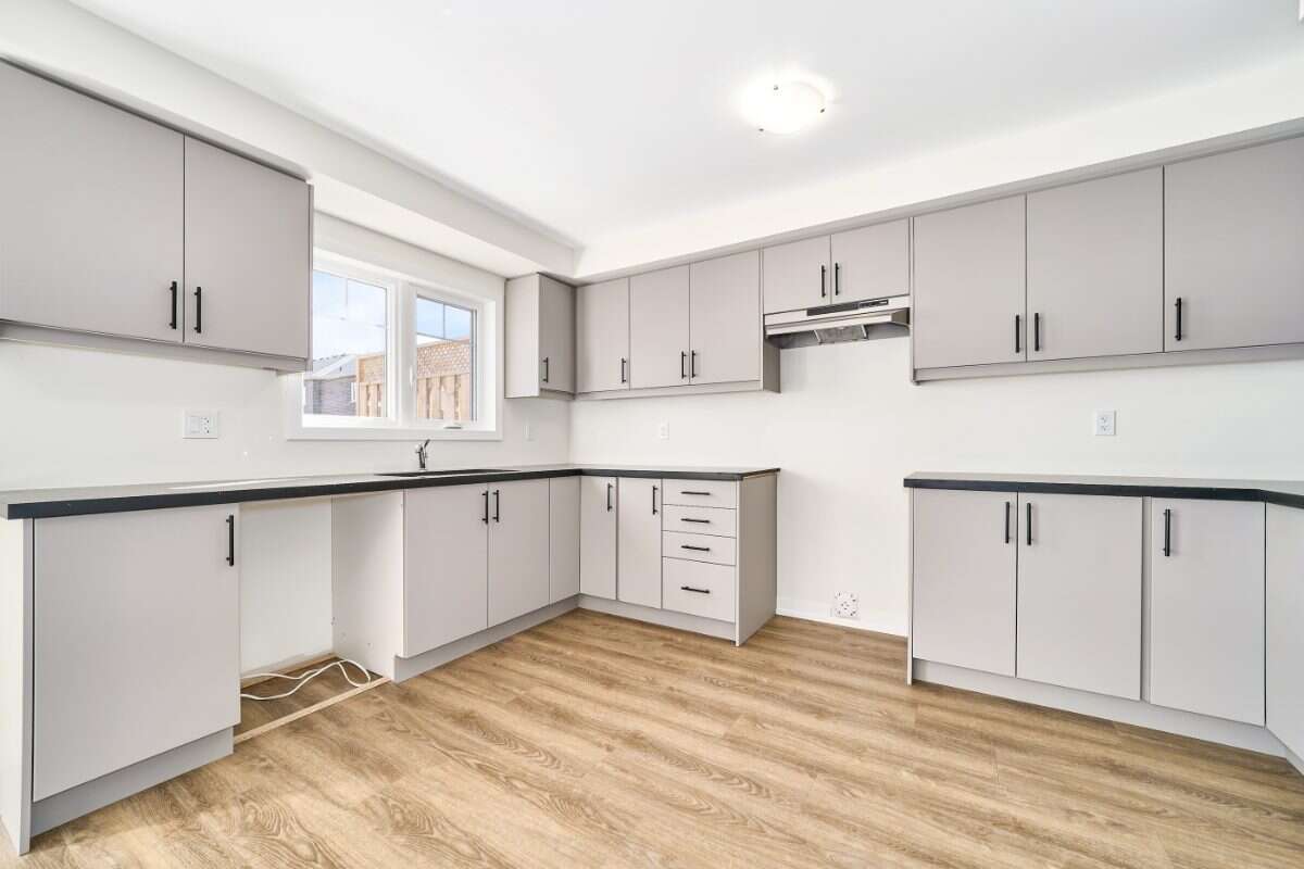 Move-In Ready 3-Bedroom Townhome in Newcastle