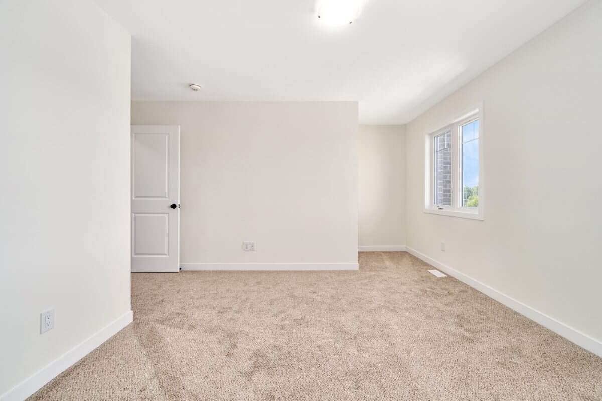Move-In Ready 3-Bedroom Townhome in Newcastle