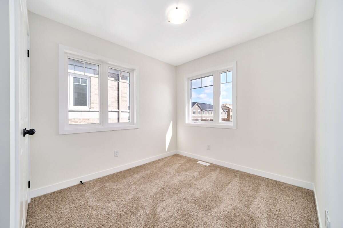 Move-In Ready 3-Bedroom Townhome in Newcastle