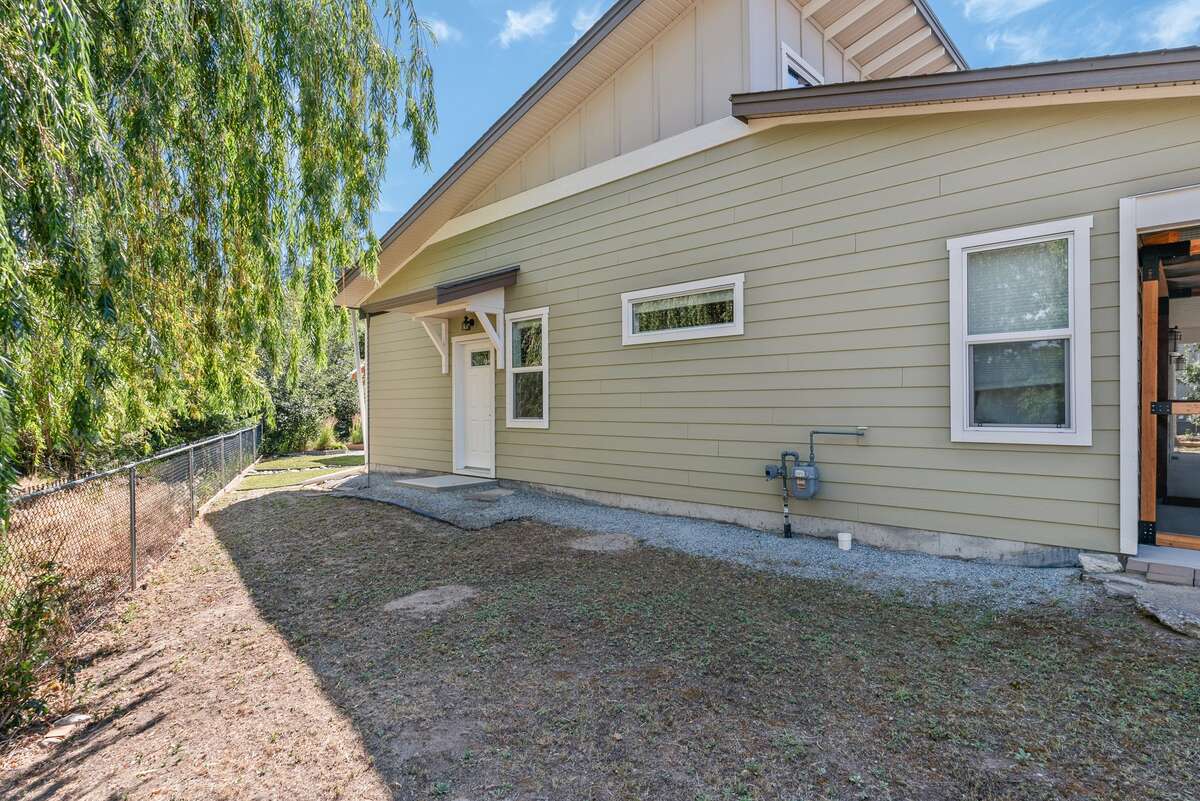 Side entrance to "flex" space