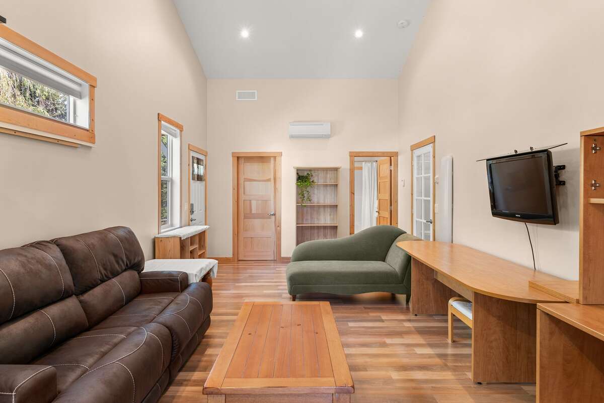 Master bedroom / Flex room