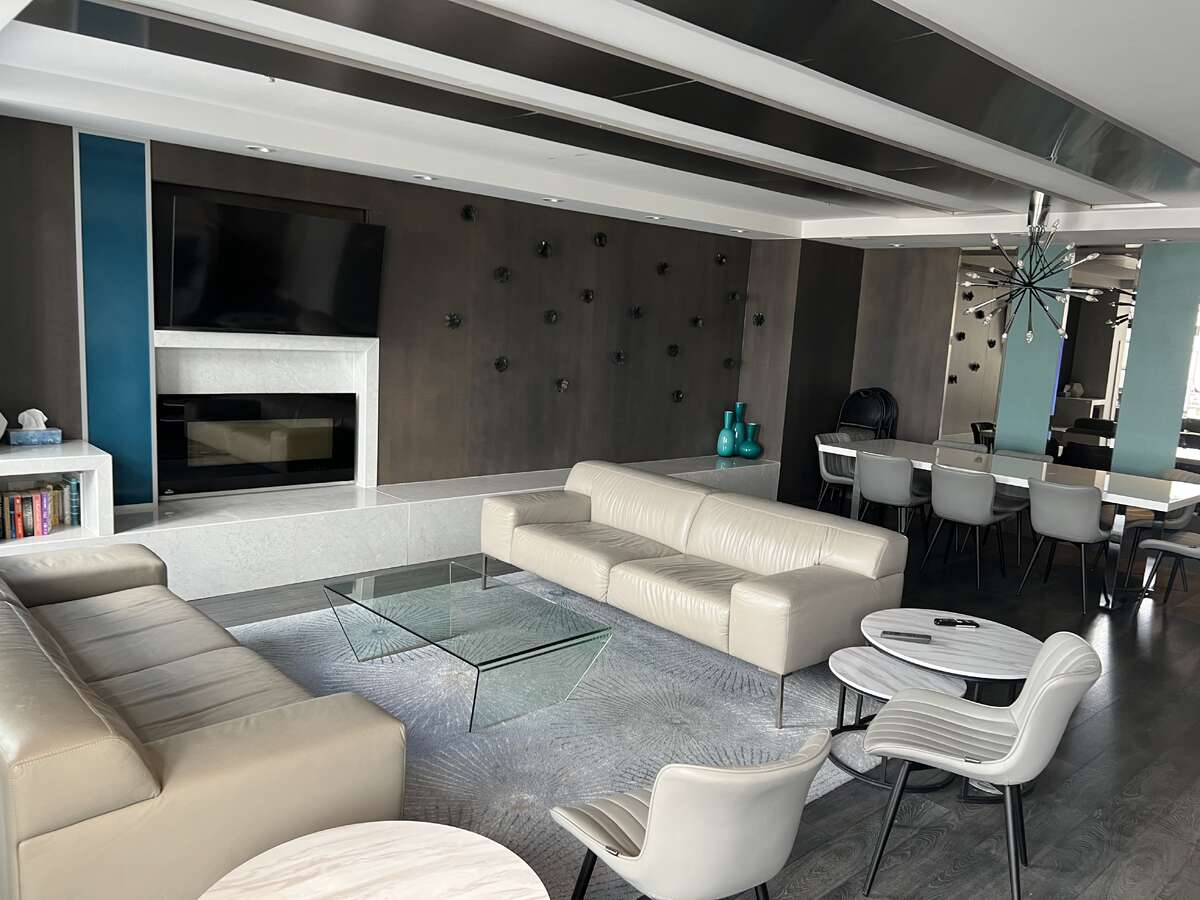 2 Bedroom 2 Bath Condo - The Glebe (The Vibe)