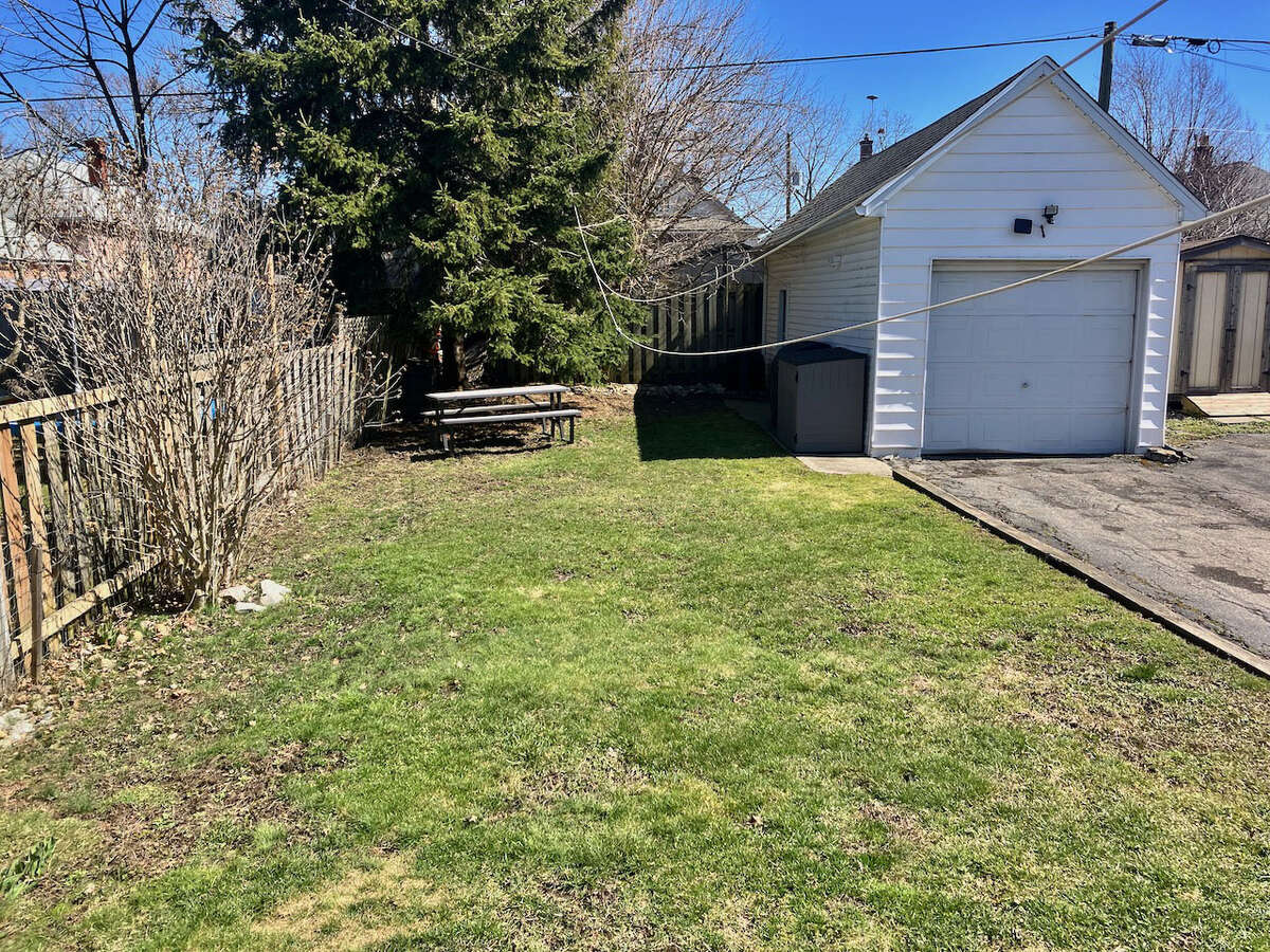 Move-In Ready Starter Home with Modern Updates