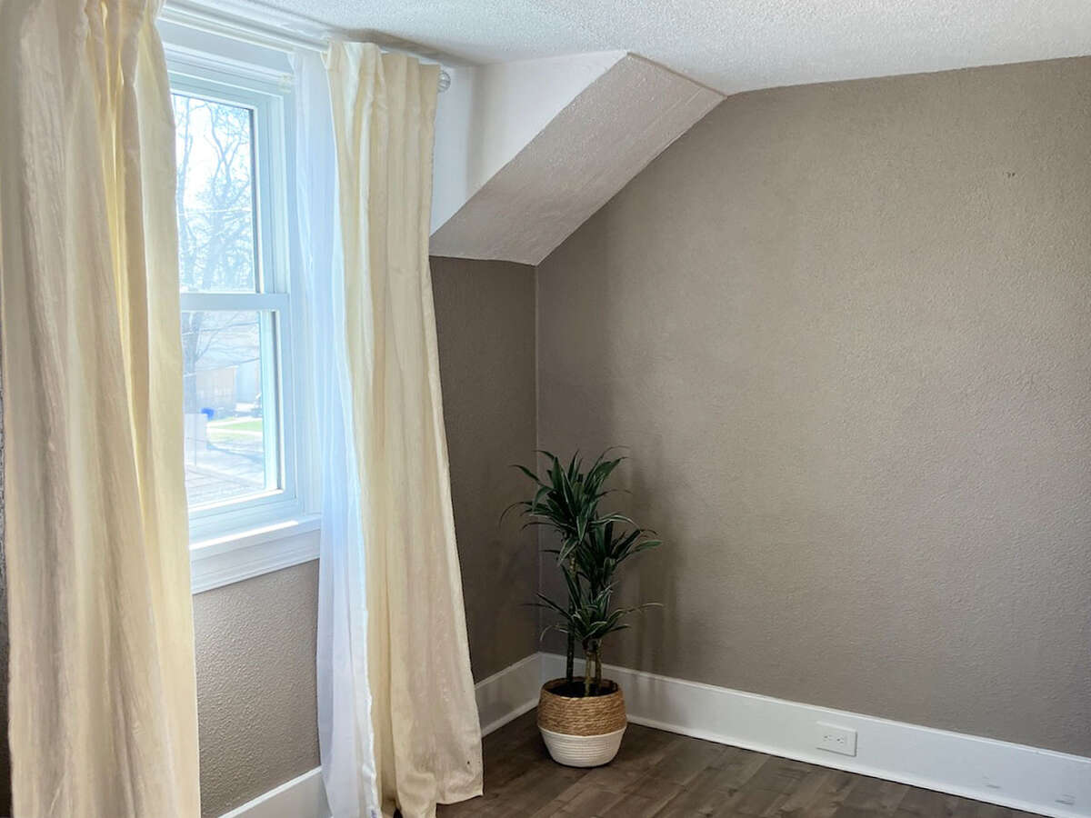 Move-In Ready Starter Home with Modern Updates