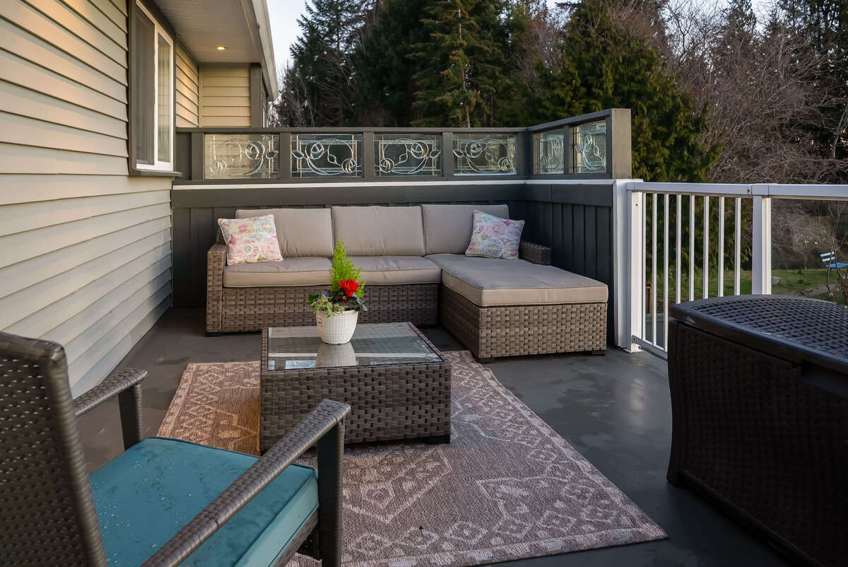 Unwind and entertain on the spacious upper deck.