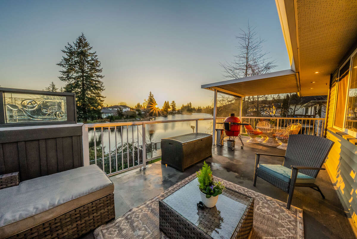 Unwind and entertain on the spacious upper deck.