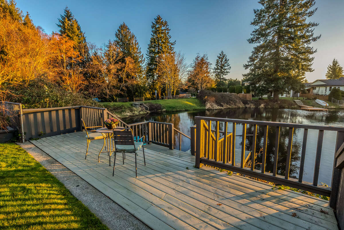 Unwind and entertain on the spacious upper deck.