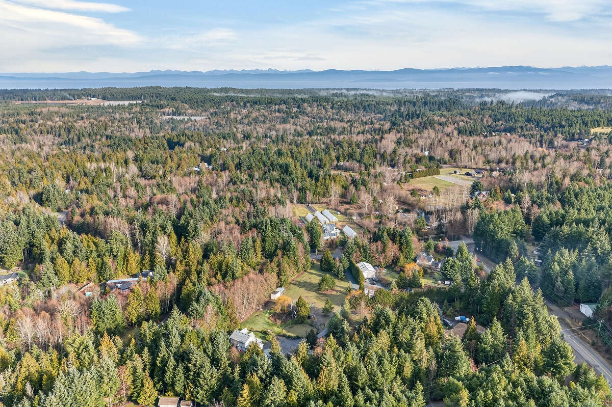 Short drive to the ocean