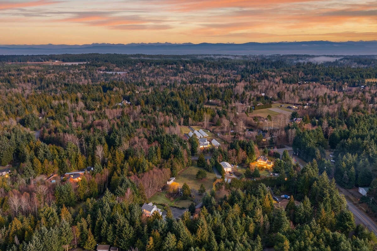 Short drive to the ocean