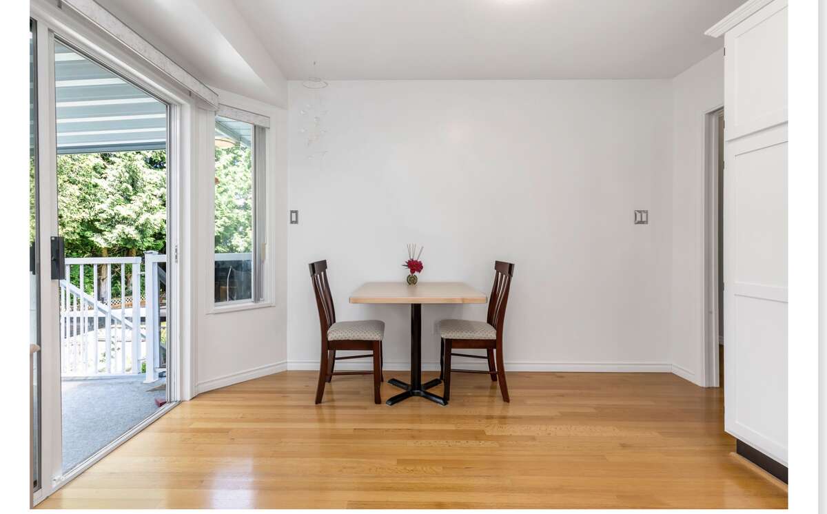 House On Quiet Cul d Sac With Greenbelt