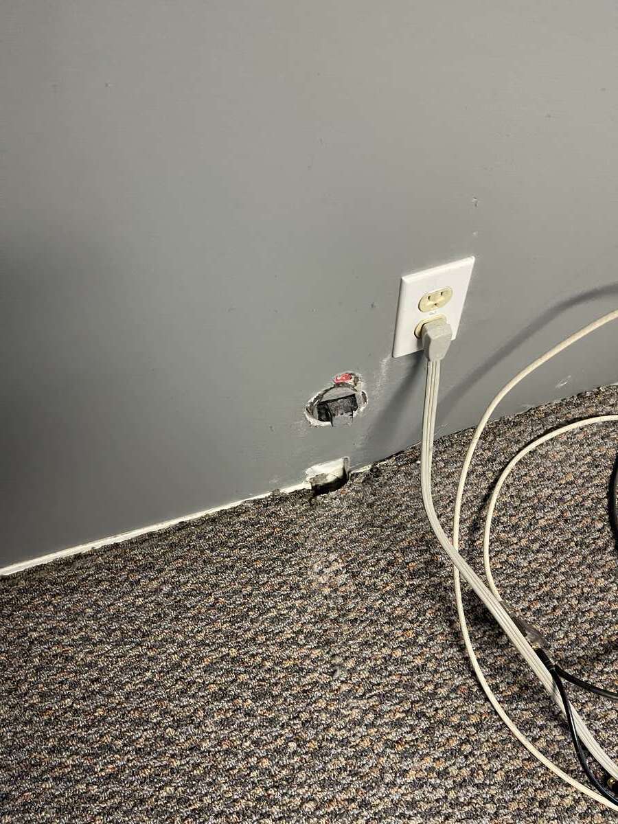 House On Quiet Cul d Sac With Greenbelt