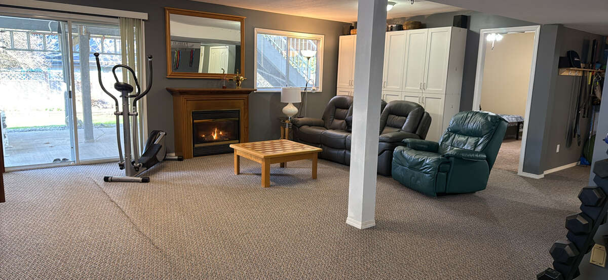 House On Quiet Cul d Sac With Greenbelt