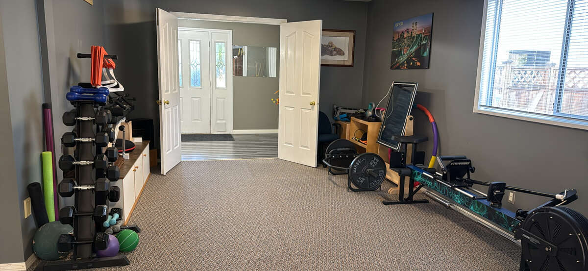 House On Quiet Cul d Sac With Greenbelt