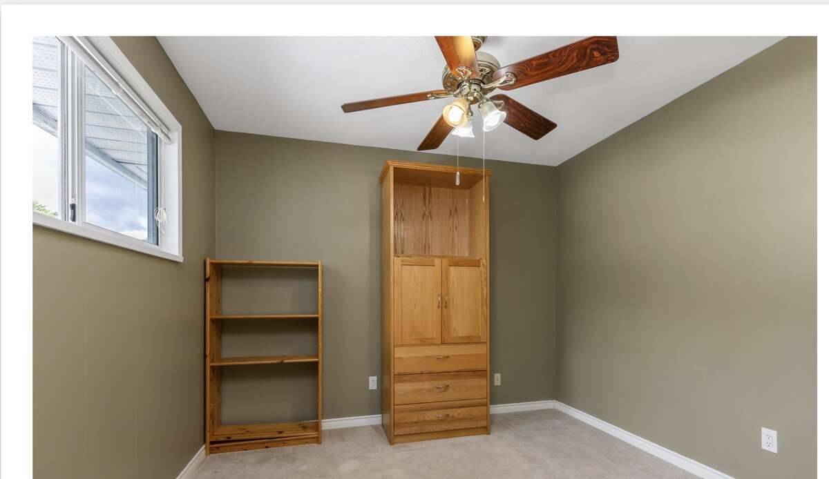 House On Quiet Cul d Sac With Greenbelt