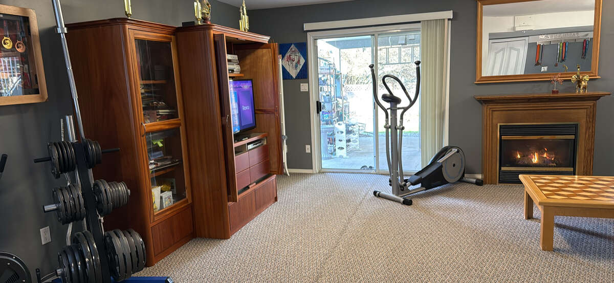 House On Quiet Cul d Sac With Greenbelt