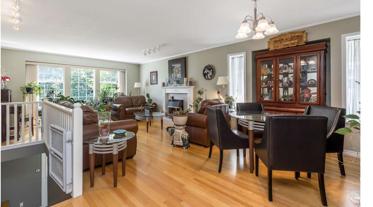 House On Quiet Cul d Sac With Greenbelt