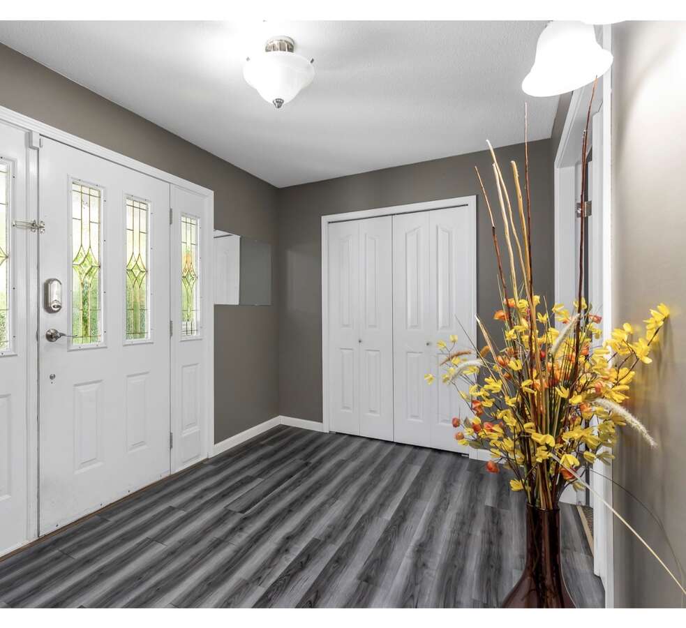 House On Quiet Cul d Sac With Greenbelt