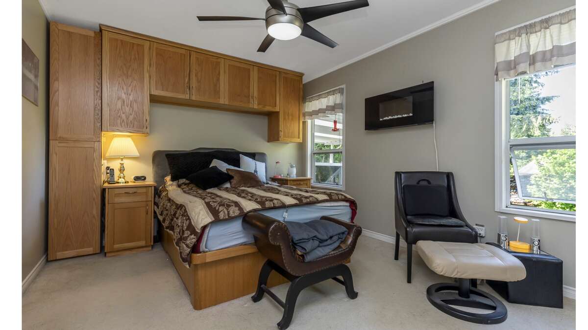 House On Quiet Cul d Sac With Greenbelt