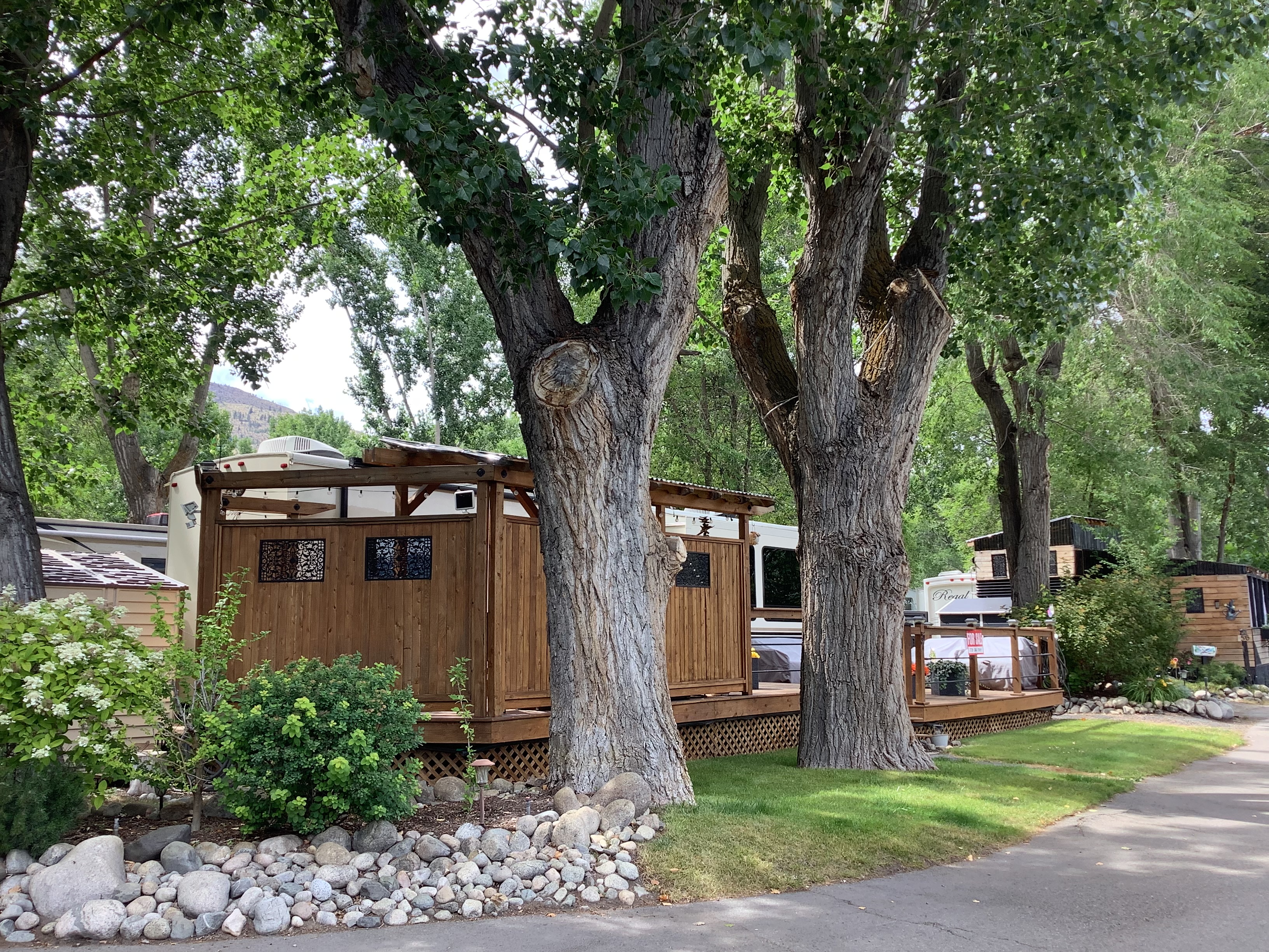 Cute Cottage in Shady Resort