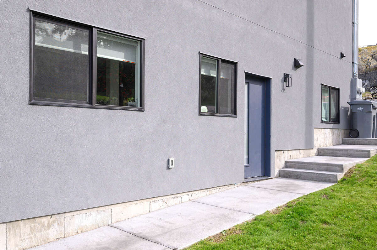 Suite Entrance