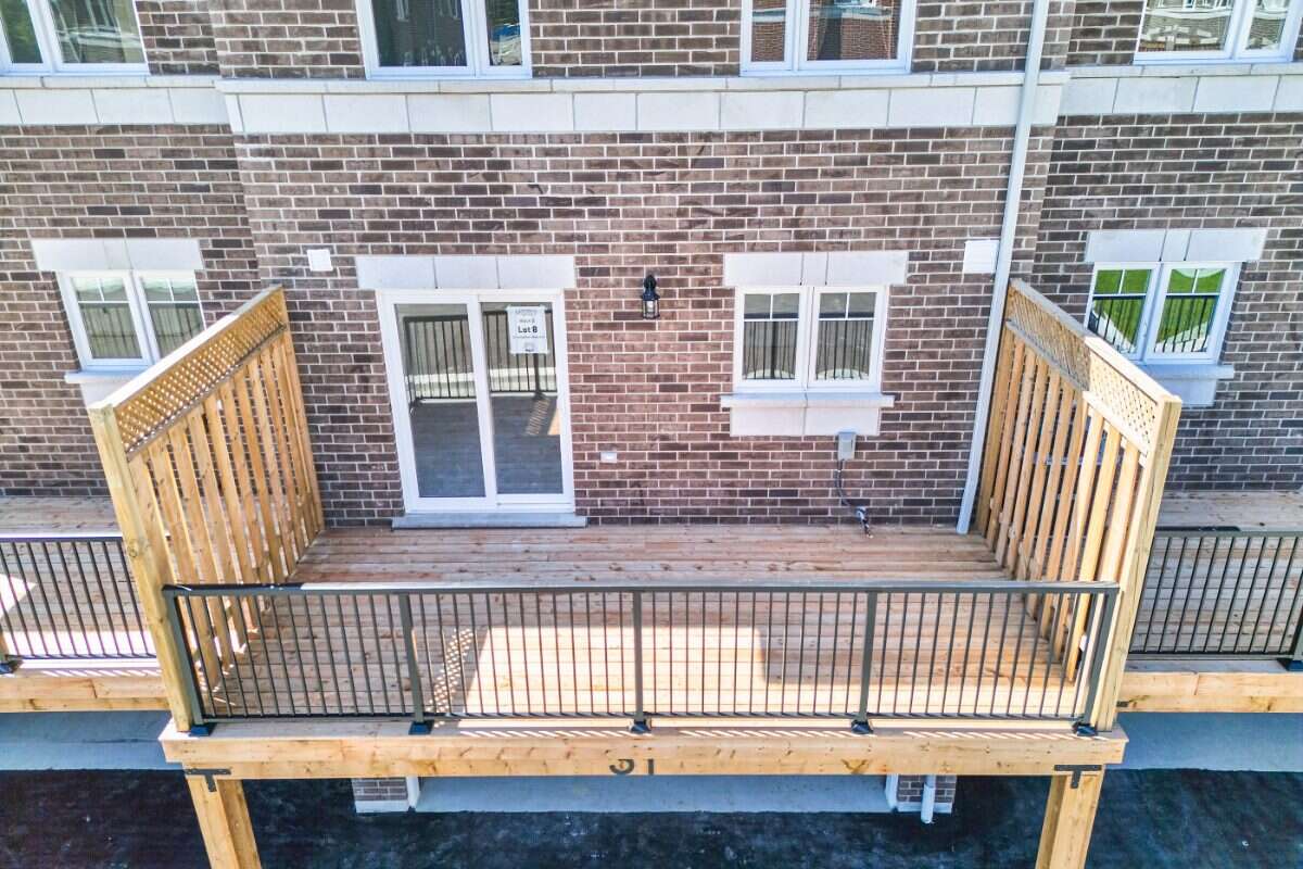Move-In Ready 3-Bedroom Townhome in Newcastle