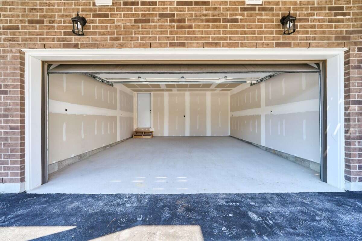 Move-In Ready 3-Bedroom Townhome in Newcastle