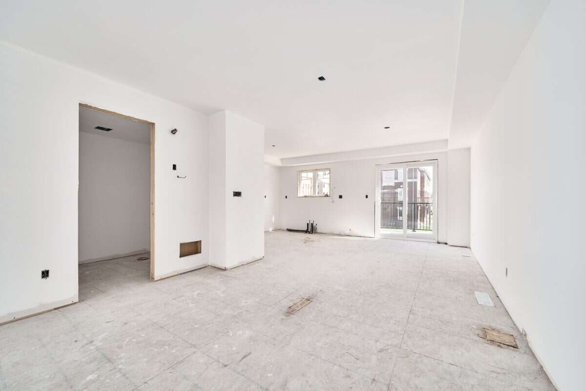 Move-In Ready 3-Bedroom Townhome in Newcastle