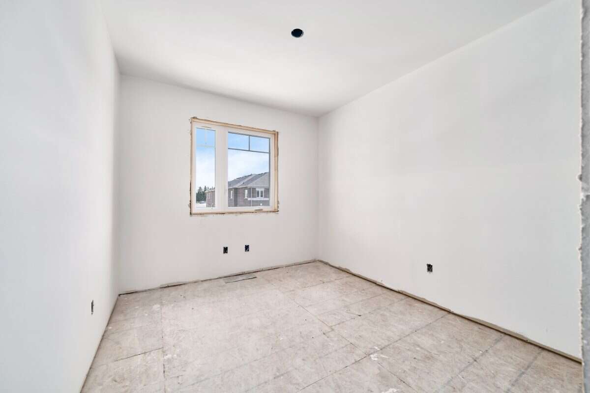 Move-In Ready 3-Bedroom Townhome in Newcastle
