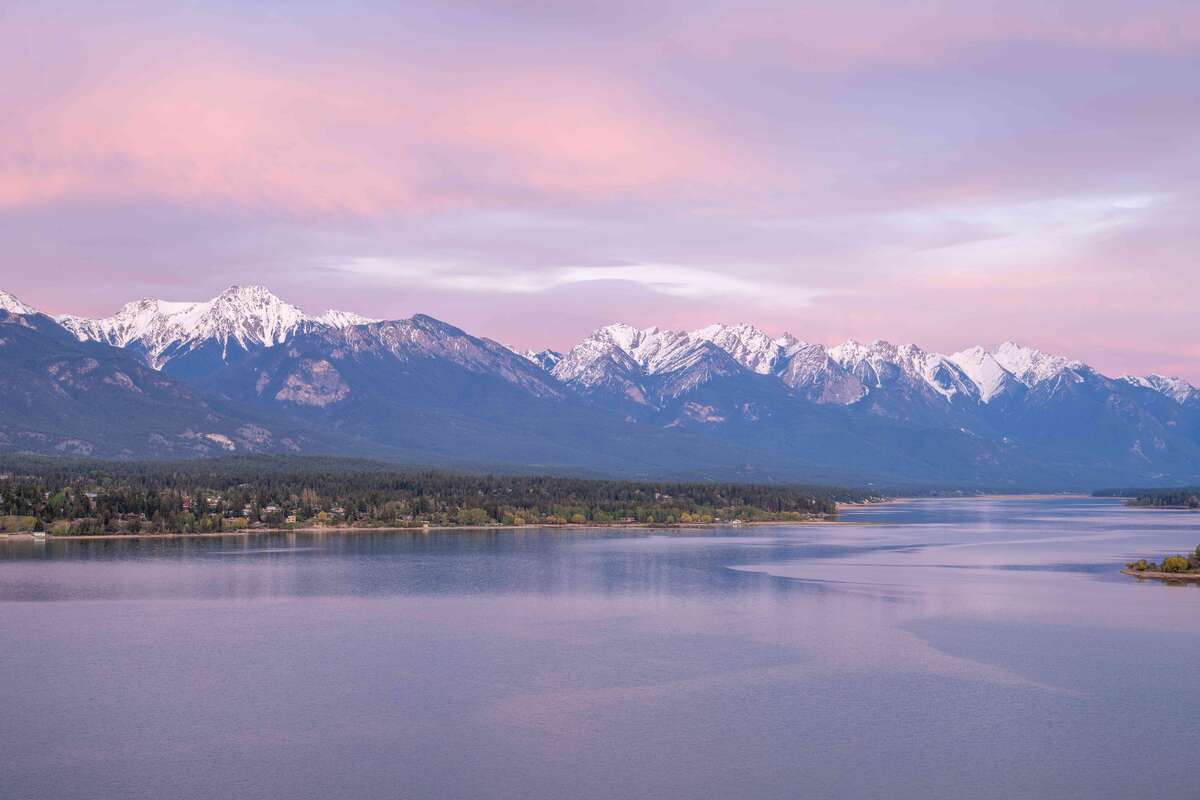 Spectacular Lakeview Acreage