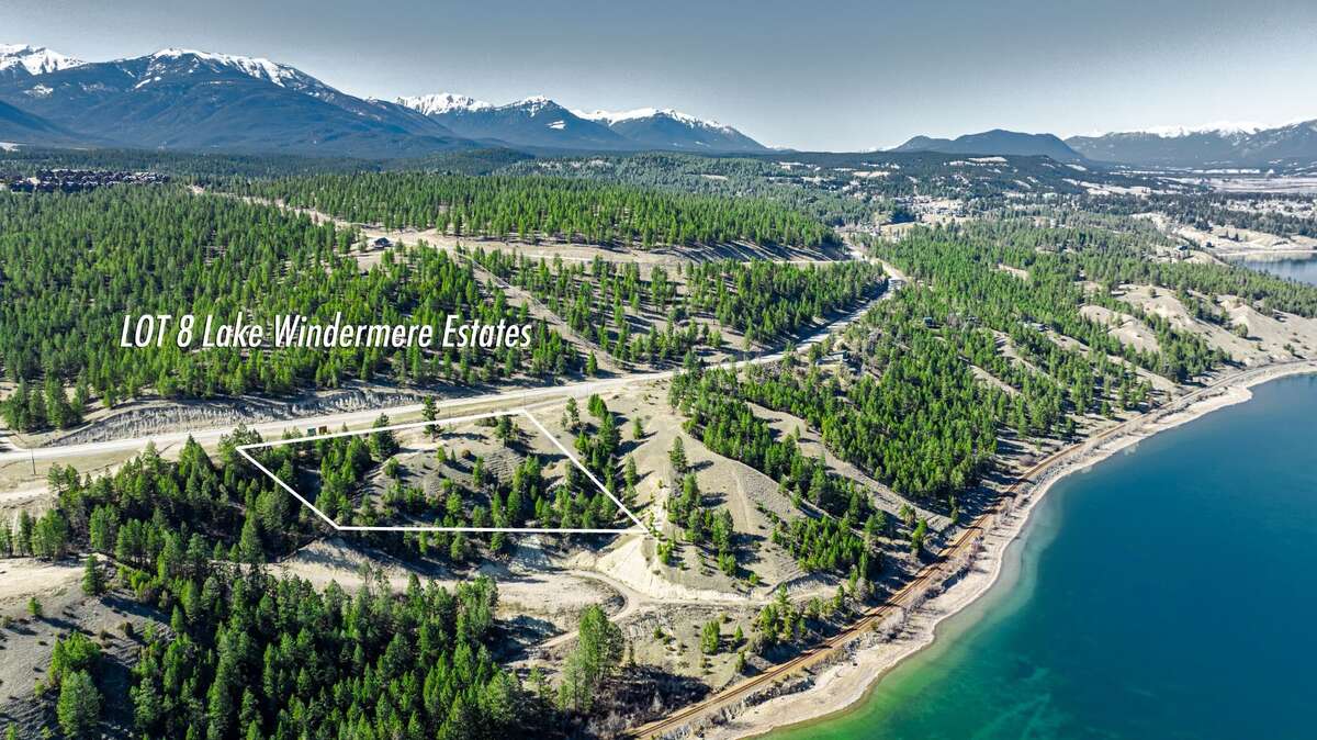 Spectacular Lakeview Acreage
