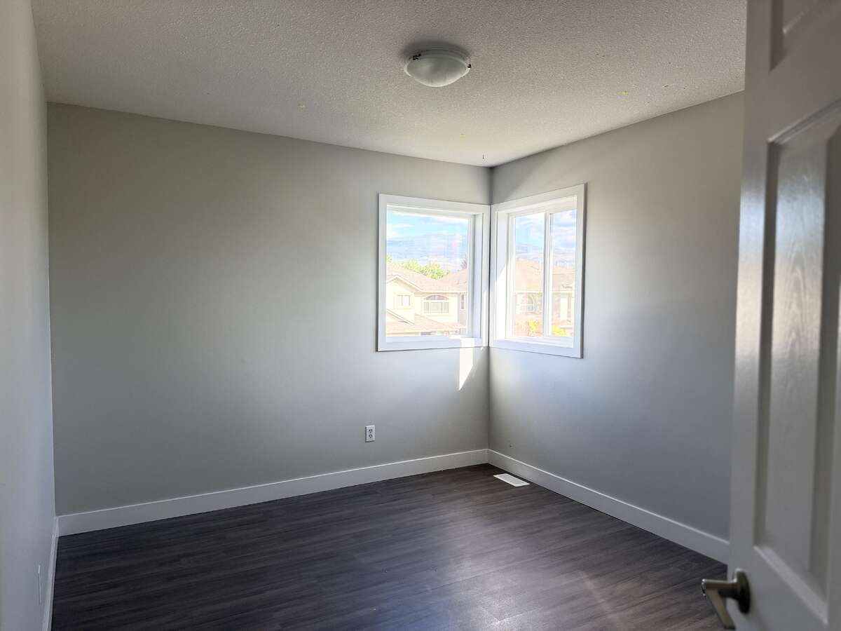 Best Location, Fully renovated, Ready to move in
