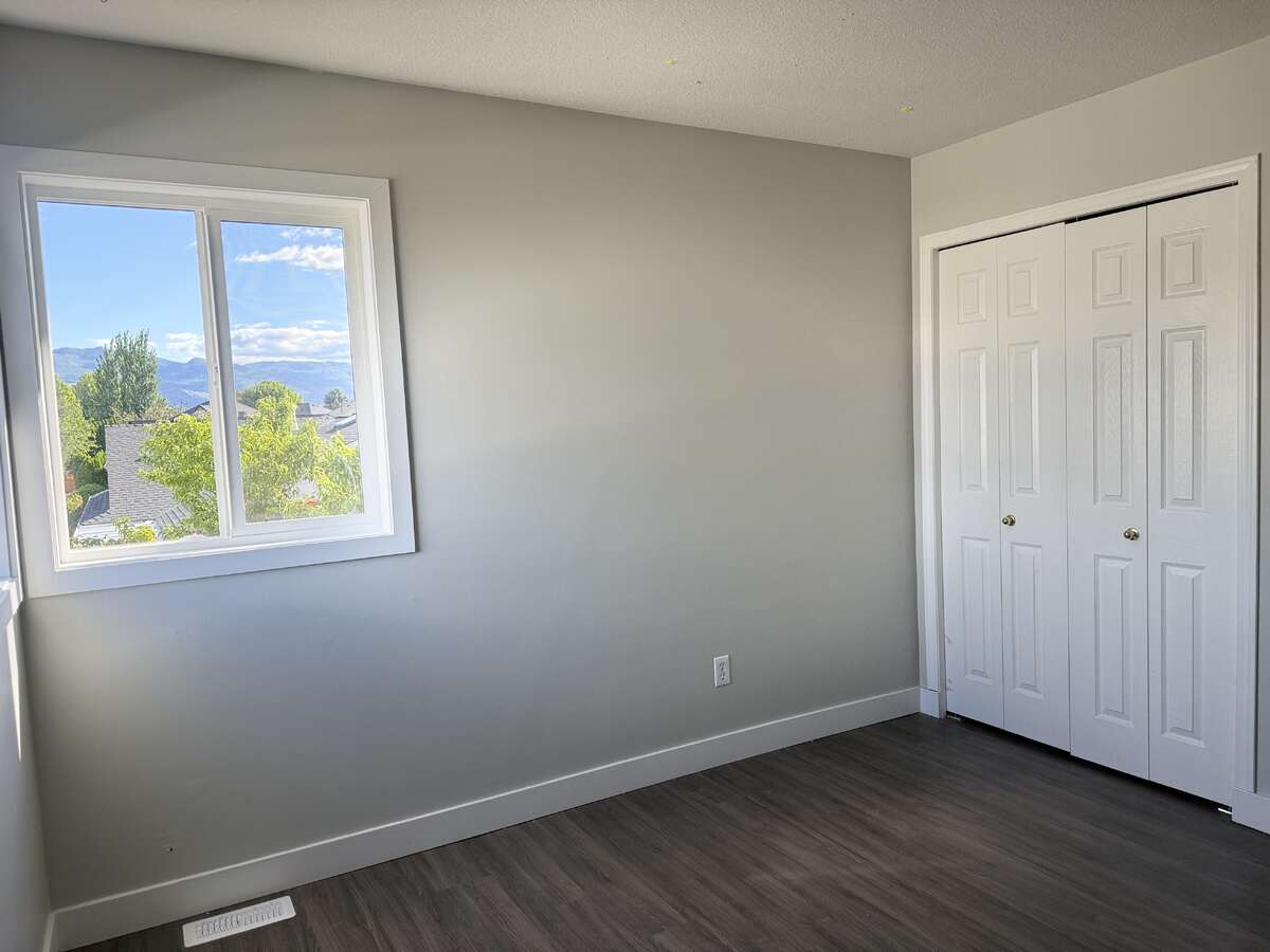 Best Location, Fully renovated, Ready to move in