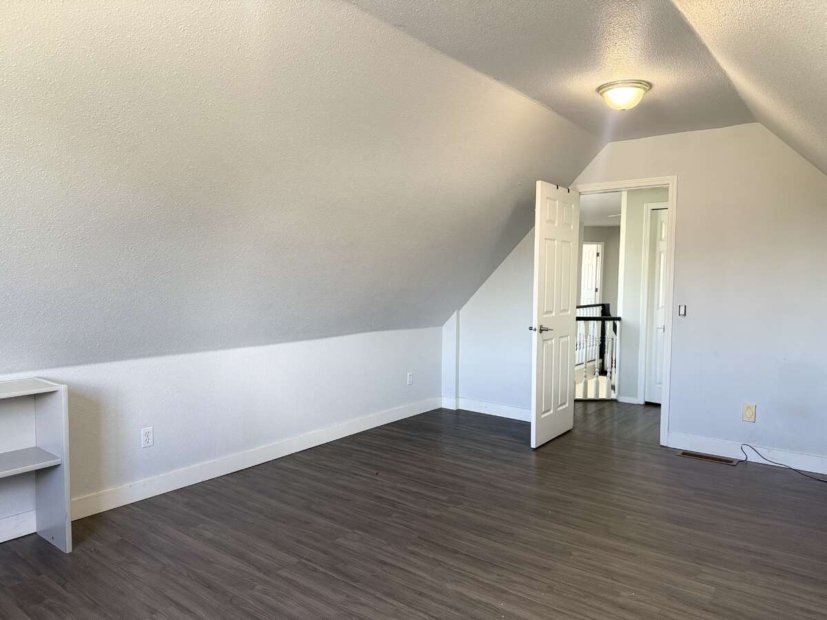 Best Location, Fully renovated, Ready to move in