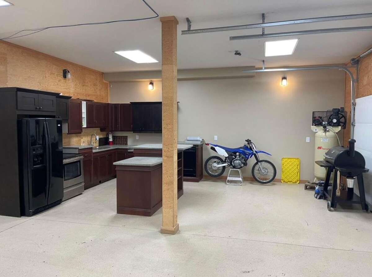 Lower shop kitchen view