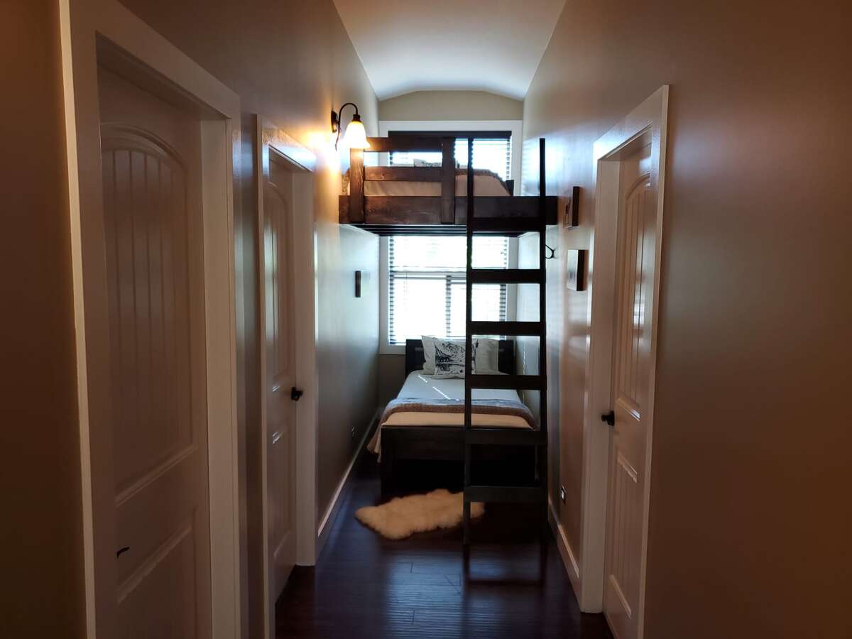 3 Bedrooms & 2 Bunks