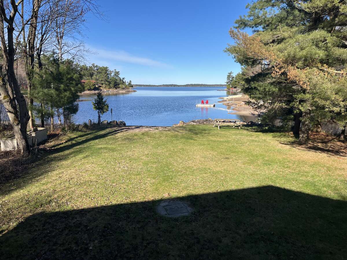 Georgian Bay Waterfront Cottage
