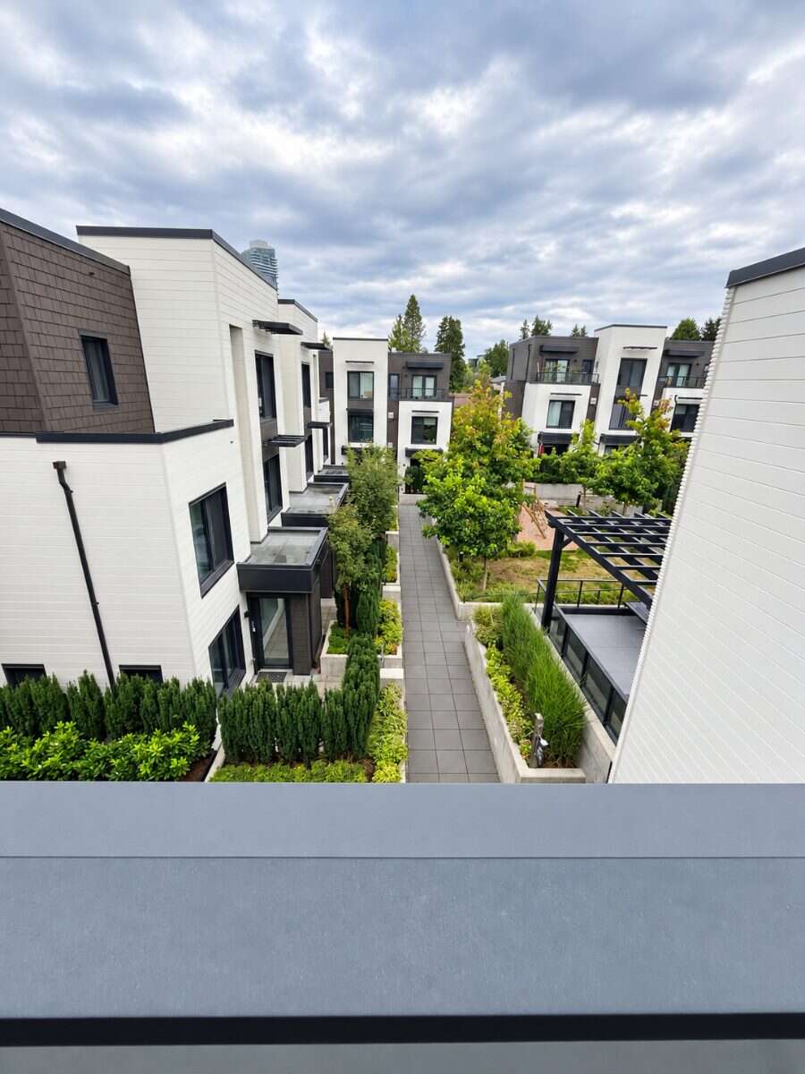 Nearly 1,700 Sq Ft End Unit with Huge Flex
