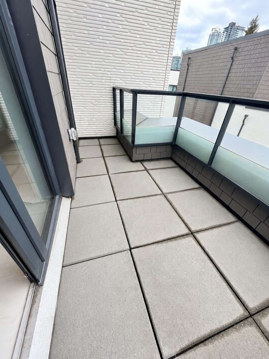 Nearly 1,700 Sq Ft End Unit with Huge Flex